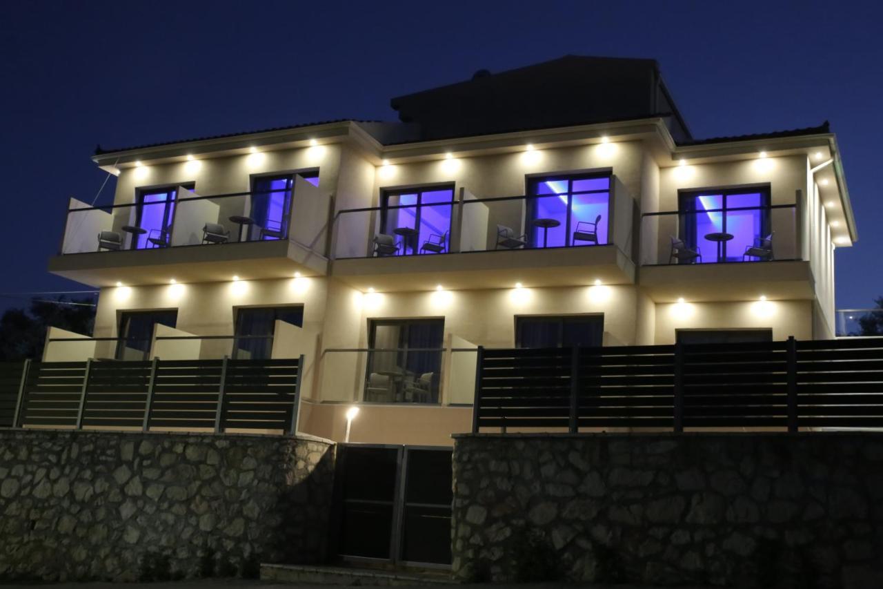 Armonia Hotel *